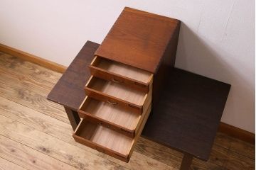 レトロ家具　昭和期　ナラ材製　レトロな小引き出し