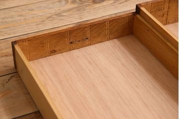 レトロ家具　昭和期　ナラ材製　レトロな小引き出し