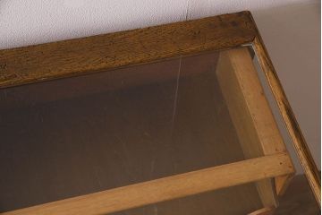 アンティーク家具　1960年頃　イギリスアンティーク　おしゃれなシャツケース(ガラスケース、ショーケース)