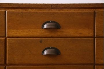 アンティーク家具　1960年頃　イギリスアンティーク　おしゃれなシャツケース(ガラスケース、ショーケース)