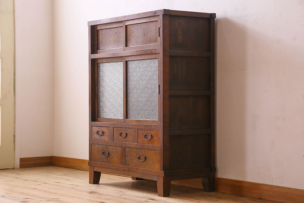 アンティーク家具　和製アンティーク　人気のダイヤガラス入り収納棚(戸棚、食器棚)