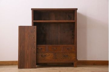 アンティーク家具　和製アンティーク　人気のダイヤガラス入り収納棚(戸棚、食器棚)