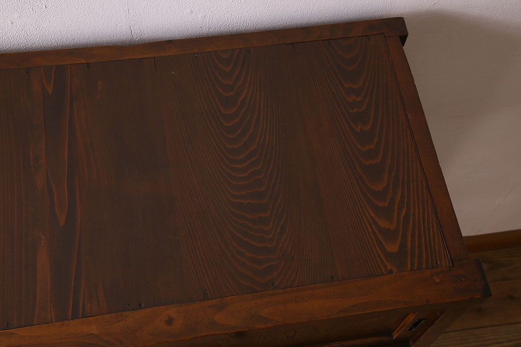 アンティーク家具　和製アンティーク　人気のダイヤガラス入り収納棚(戸棚、食器棚)