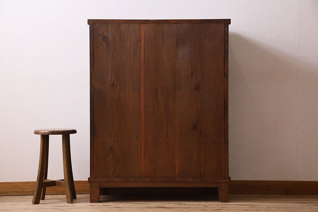 アンティーク家具　和製アンティーク　人気のダイヤガラス入り収納棚(戸棚、食器棚)