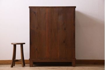 アンティーク家具　和製アンティーク　人気のダイヤガラス入り収納棚(戸棚、食器棚)