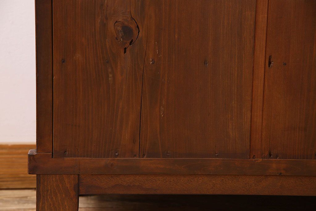 アンティーク家具　和製アンティーク　人気のダイヤガラス入り収納棚(戸棚、食器棚)