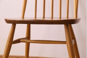 ヴィンテージ家具　ERCOL(アーコール)　英国ビンテージのシンプルなチェア