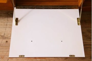 北欧家具　オーク材　Stonehill(ストーンヒル)製のサイドボード(サイドキャビネット)