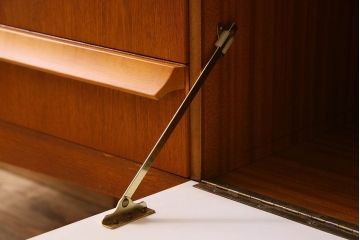 北欧家具　オーク材　Stonehill(ストーンヒル)製のサイドボード(サイドキャビネット)