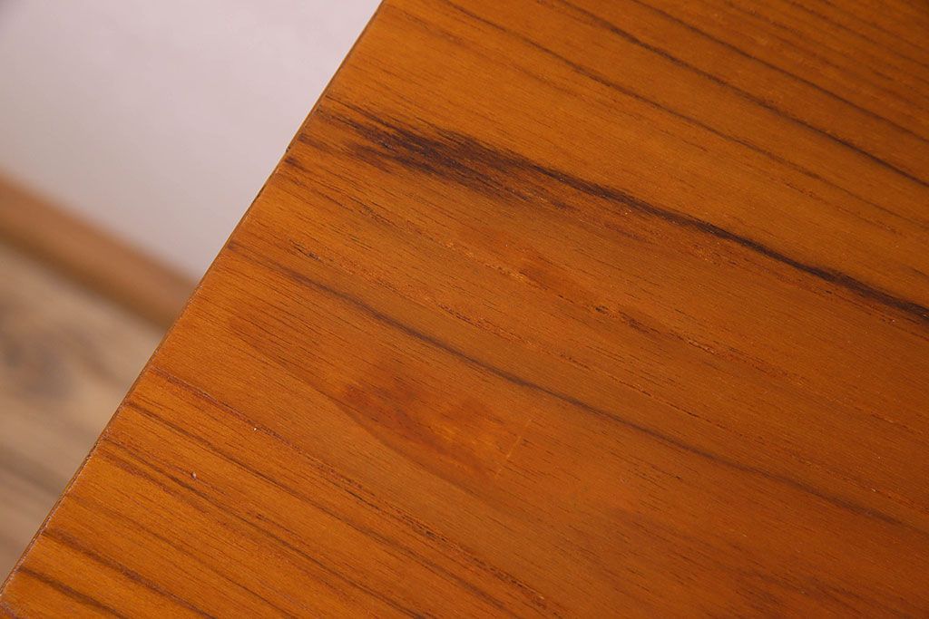 北欧家具　オーク材　Stonehill(ストーンヒル)製のサイドボード(サイドキャビネット)