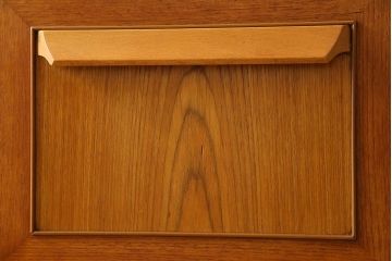 北欧家具　オーク材　Stonehill(ストーンヒル)製のサイドボード(サイドキャビネット)