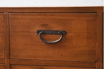 アンティーク家具　和製アンティーク　檜材製12杯引き出し(ドロワー、チェスト)(2)