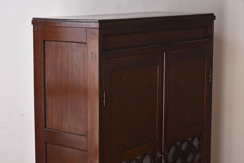 【S様ご成約済み】カバ・タモ材製　モダンなデザインが印象的なアンティーク本箱(ブックケース)