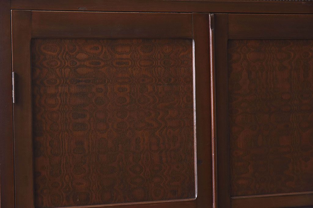 【S様ご成約済み】カバ・タモ材製　モダンなデザインが印象的なアンティーク本箱(ブックケース)