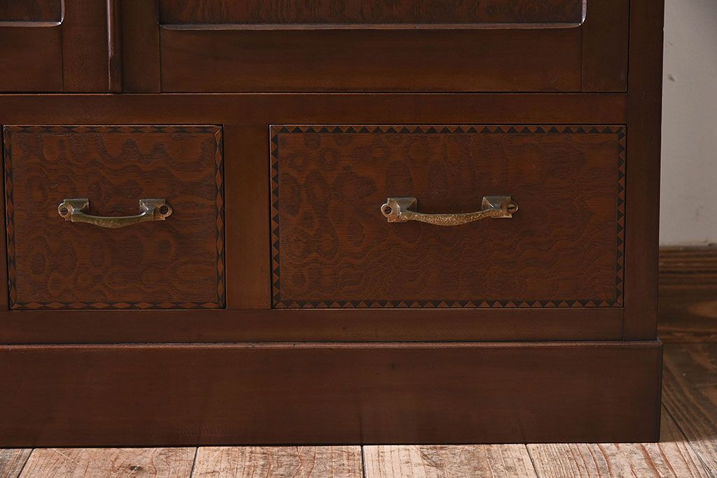 【S様ご成約済み】カバ・タモ材製　モダンなデザインが印象的なアンティーク本箱(ブックケース)