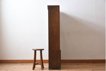 アンティーク家具　イギリスアンティーク　オーク材製!ステンドグラス戸がお洒落な本箱(ブックケース、収納棚)