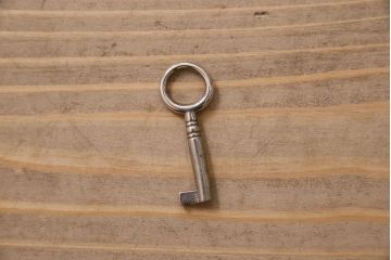 北欧家具　チーク材製　スタイリッシュなデザインの両袖机