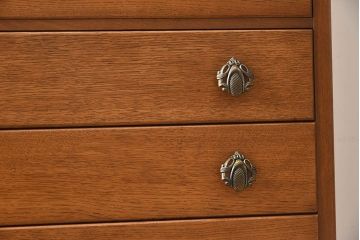 ヴィンテージ家具　イギリスビンテージ　オーク材製　小振りなチェスト(引き出し)
