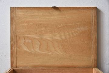 アンティーク雑貨　昭和レトロ　ナラ材製　シンプルなデザインの小箱