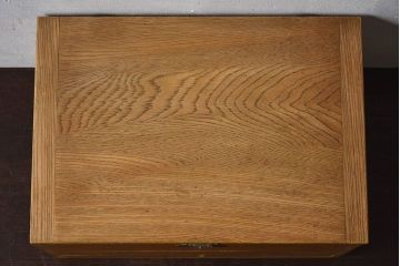 アンティーク雑貨　昭和レトロ　ナラ材製　シンプルなデザインの小箱