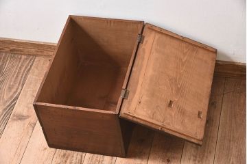 アンティーク雑貨　昭和レトロ　古い木のシンプルなアンティーク収納箱(収納ケース・小箱)