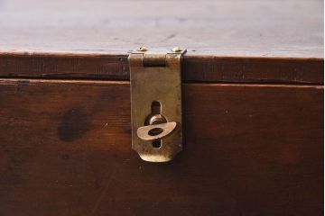 アンティーク雑貨　昭和レトロ　古い木のシンプルなアンティーク収納箱(収納ケース・小箱)