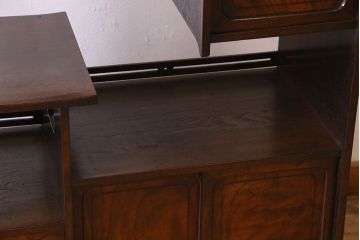 アンティーク家具　和製アンティーク　高級品　三方桑材の茶箪笥(茶棚、飾り棚、陳列棚)