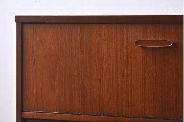 アンティーク家具　AVALON製　チーク材　引き出し付きガラスキャビネット(サイドボード)