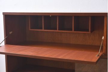 アンティーク家具　AVALON製　チーク材　引き出し付きガラスキャビネット(サイドボード)