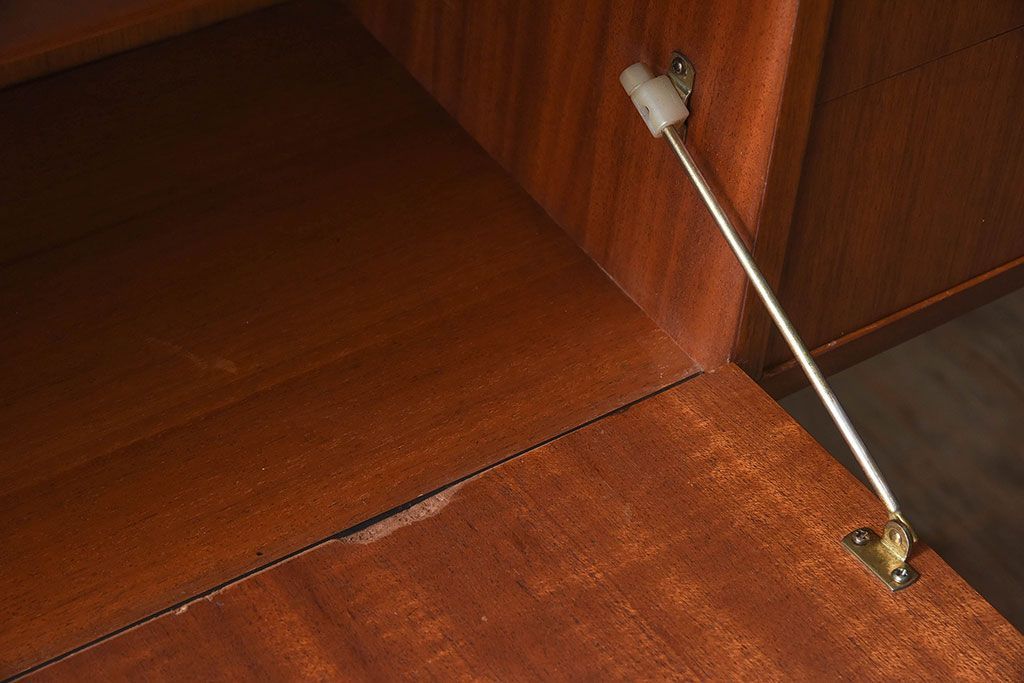 アンティーク家具　AVALON製　チーク材　引き出し付きガラスキャビネット(サイドボード)