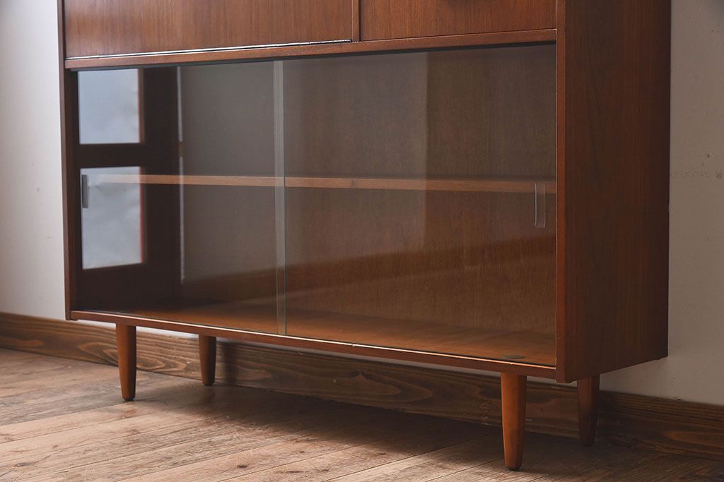 アンティーク家具　AVALON製　チーク材　引き出し付きガラスキャビネット(サイドボード)