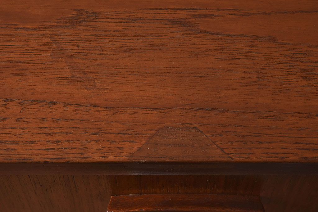 アンティーク家具　AVALON製　チーク材　引き出し付きガラスキャビネット(サイドボード)