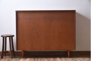 アンティーク家具　AVALON製　チーク材　引き出し付きガラスキャビネット(サイドボード)