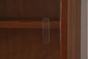 ヴィンテージ家具　イギリスビンテージ　AVALON製　シンプルなデザインのサイドキャビネット(サイドボード)