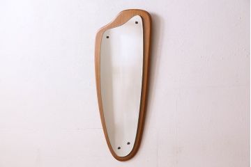 アンティーク雑貨　北欧家具　チーク材製　個性的なデザインの壁掛けミラー(鏡)(1)