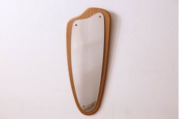 アンティーク雑貨　北欧家具　チーク材製　個性的なデザインの壁掛けミラー(鏡)(2)