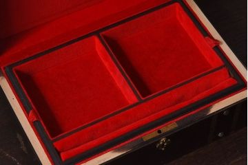 アンティーク雑貨　イギリスアンティーク　高級品!鍵付き宝石箱(ジュエリーケース)