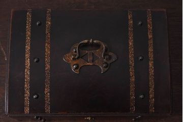 アンティーク雑貨　イギリスアンティーク　高級品!鍵付き宝石箱(ジュエリーケース)