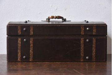 アンティーク雑貨　イギリスアンティーク　高級品!鍵付き宝石箱(ジュエリーケース)