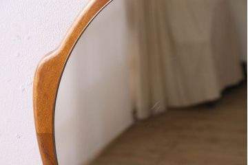 アンティーク雑貨　北欧家具　チーク材製　おしゃれなフレームの壁掛けミラー(鏡)(3)