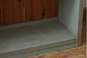 ペイント家具　オリーブグリーンカラーのおしゃれな本箱(ブックケース、収納棚)