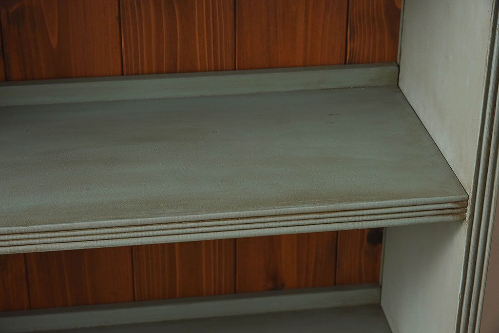 ペイント家具　オリーブグリーンカラーのおしゃれな本箱(ブックケース、収納棚)