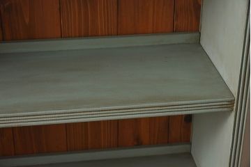 ペイント家具　オリーブグリーンカラーのおしゃれな本箱(ブックケース、収納棚)