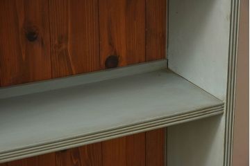 ペイント家具　オリーブグリーンカラーのおしゃれな本箱(ブックケース、収納棚)