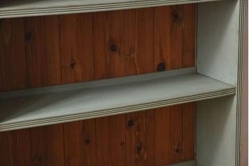 ペイント家具　オリーブグリーンカラーのおしゃれな本箱(ブックケース、収納棚)