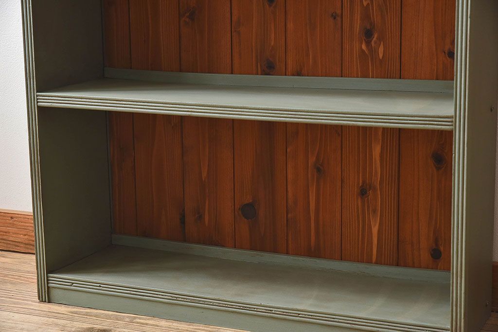 ペイント家具　オリーブグリーンカラーのおしゃれな本箱(ブックケース、収納棚)