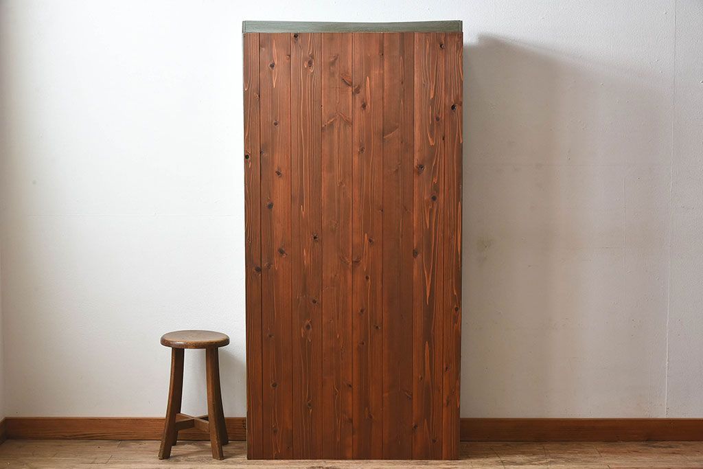 ペイント家具　オリーブグリーンカラーのおしゃれな本箱(ブックケース、収納棚)