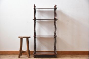 アンティーク家具　イギリスアンティーク　マホガニー材が美しい小振りのシェルフ(飾り棚)