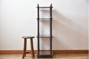 アンティーク家具　イギリスアンティーク　マホガニー材が美しい小振りのシェルフ(飾り棚)