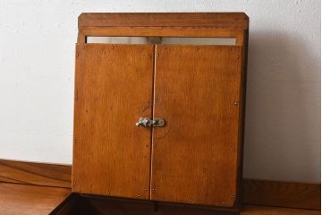 ヴィンテージ家具　イギリスビンテージ　オーク材製!格納式ドレッサー